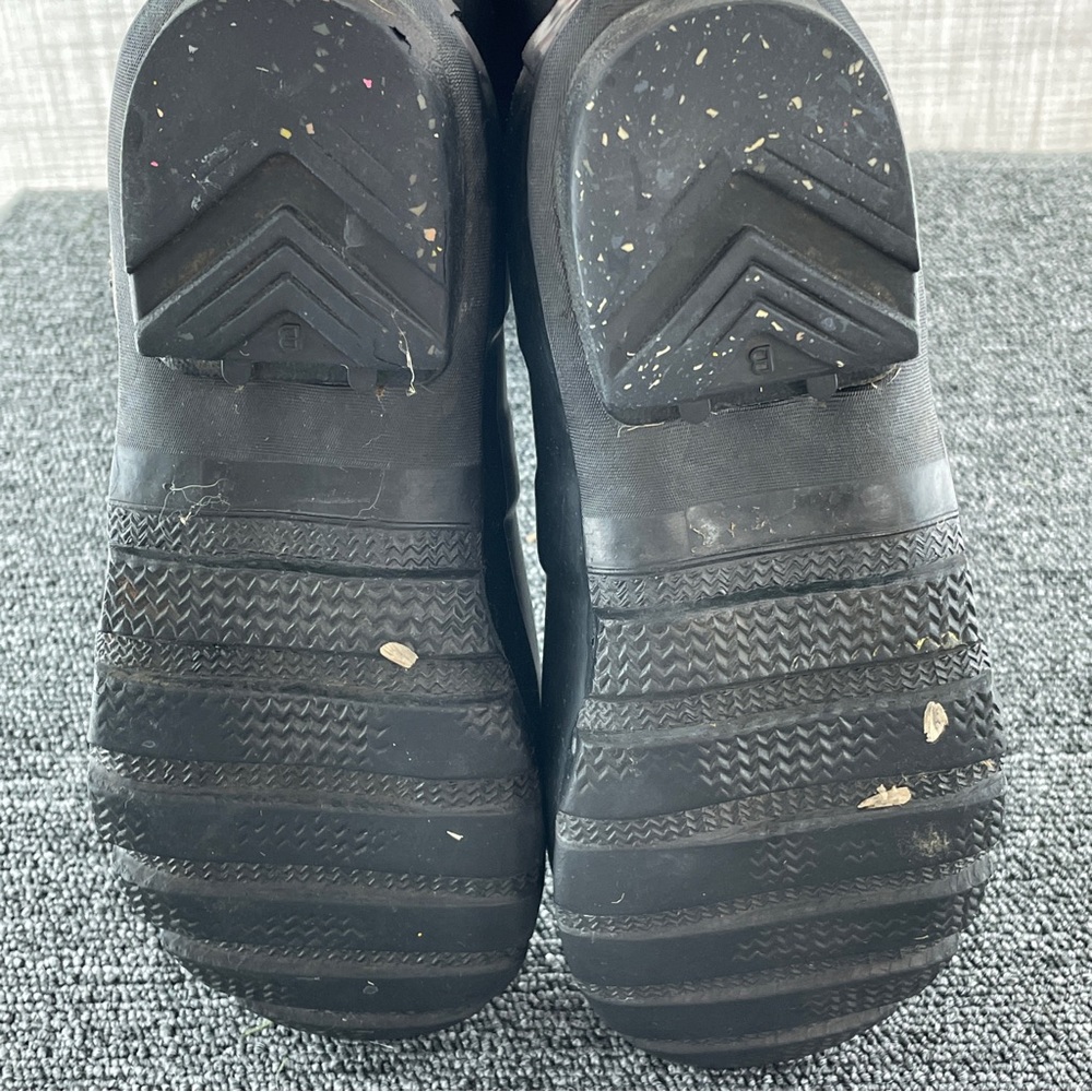 Hunter Women's Tall Black Rain Boots - Picture 6 of 10
